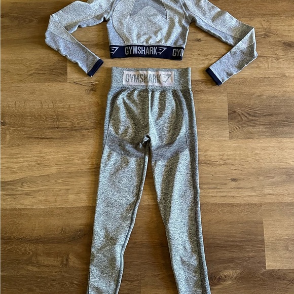 Gymshark Flex Crop Top Long Sleeve Active Gray Shirt and Pants included - Picture 2 of 11
